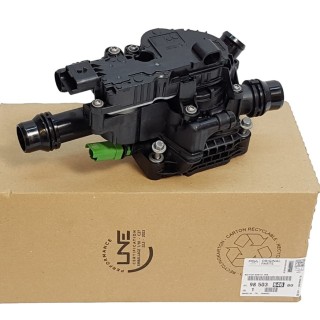 BOITIER DE SORTIE EAU MOTEUR