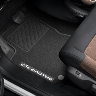 JEU DE TAPIS MOQUETTE AIGUILLETEE AVANT ET ARRIERE