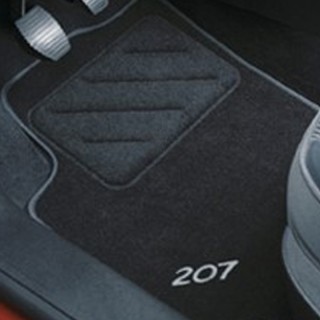 JEU DE TAPIS MOQUETTE AIGUILLETEE  AVANT ET ARRIERE