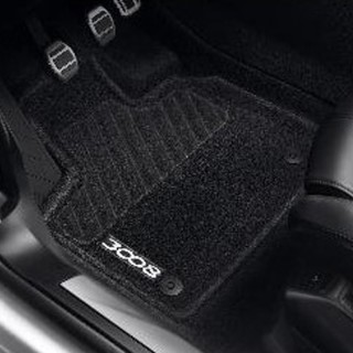 JEU DE TAPIS EN FORME AVANT ET ARRIERE