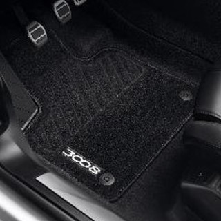 JEU DE TAPIS MOQUETTE AIGUILLETEE AVANT ET ARRIERE