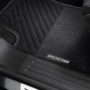 JEU DE TAPIS MOQUETTE AIGUILLETEE AVANT