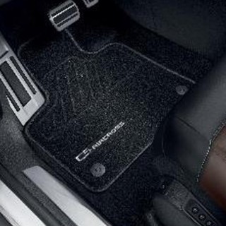 JEU DE TAPIS MOQUETTE AIGUILLETEE AVANT ET ARRIERE