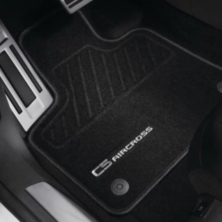 JEU DE TAPIS EN FORME AVANT ET ARRIERE