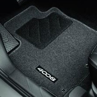 JEU DE TAPIS MOQUETTE AIGUILLETEE AVANT ET ARRIERE