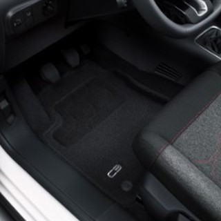 JEU DE TAPIS EN FORME AVANT ET ARRIERE