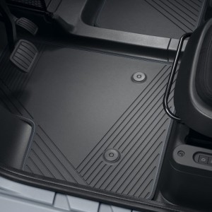 JEU DE TAPIS CAOUTCHOUC AVANT LISERE BLEU