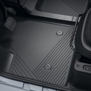 JEU DE TAPIS CAOUTCHOUC AVANT LISERE BLEU