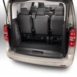 TAPIS DE COFFRE MOQUETTE AIGUILLETEE