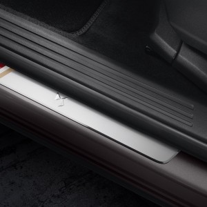 ENJOLIVEUR DE SEUIL DE PORTE AVANT DS PERFORMANCE