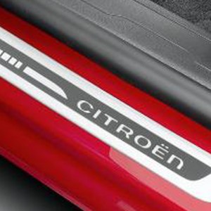 JEU DE 2 ENJOLIVEURS DE SEUILS DE PORTES AVANT ASPECT ALUMINIUM BROSSE CLAIR CITROEN